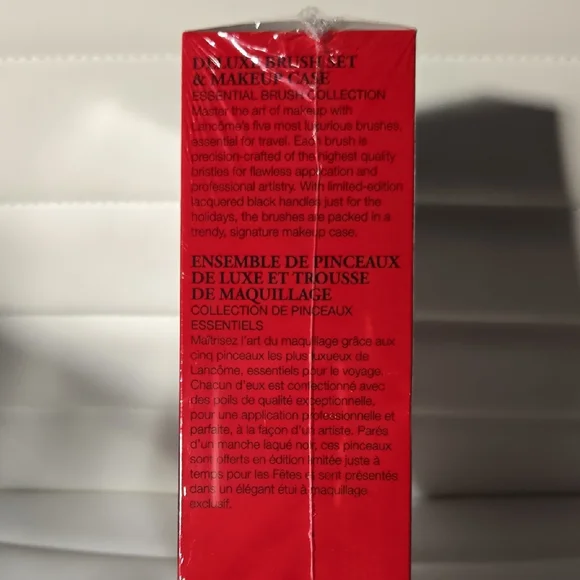 Lancôme Deluxe Brush Set with Red and Silver Case - Picture 8 of 12